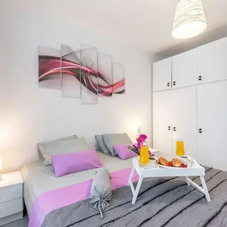 Апартаменты Jamblip - Two Bedroom With Balcony