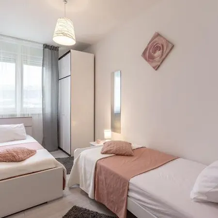 Jamblip - Two Bedroom With Balcony Апартаменты Сплит