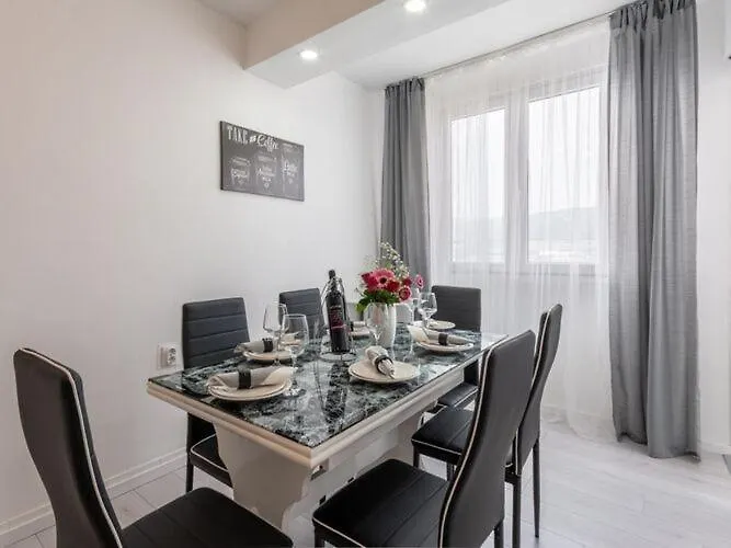 Appartement Jamblip - Two Bedroom With Balcony