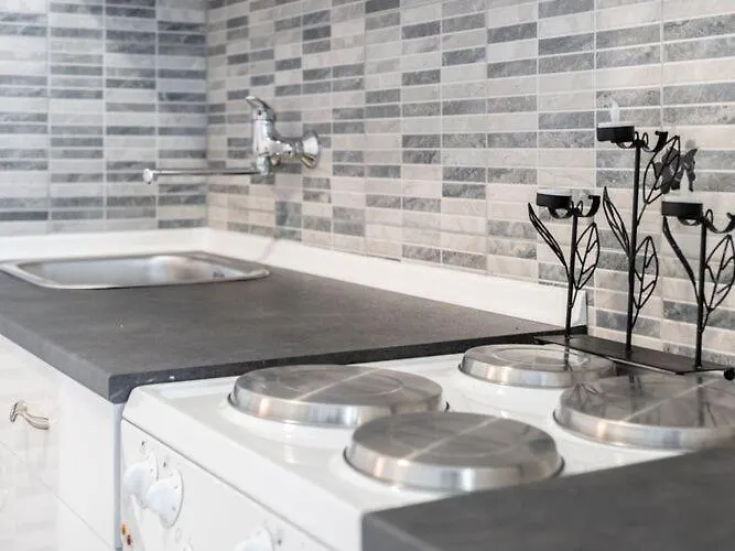 Jamblip - Two Bedroom With Balcony Appartement *